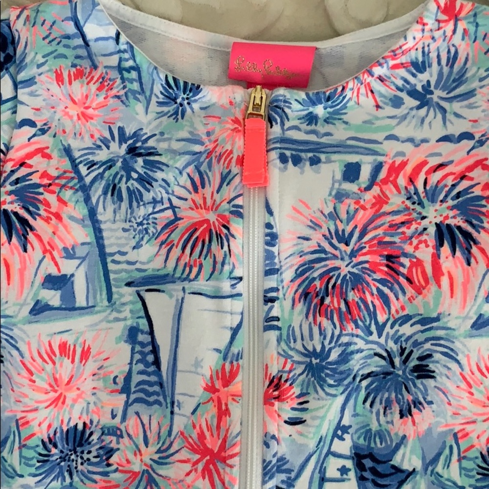 EUC Lilly Pulitzer girls coverup - Picture 2 of 4